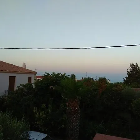 Chris & Irini Apartment